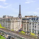 Suite Vue Tour Eiffel